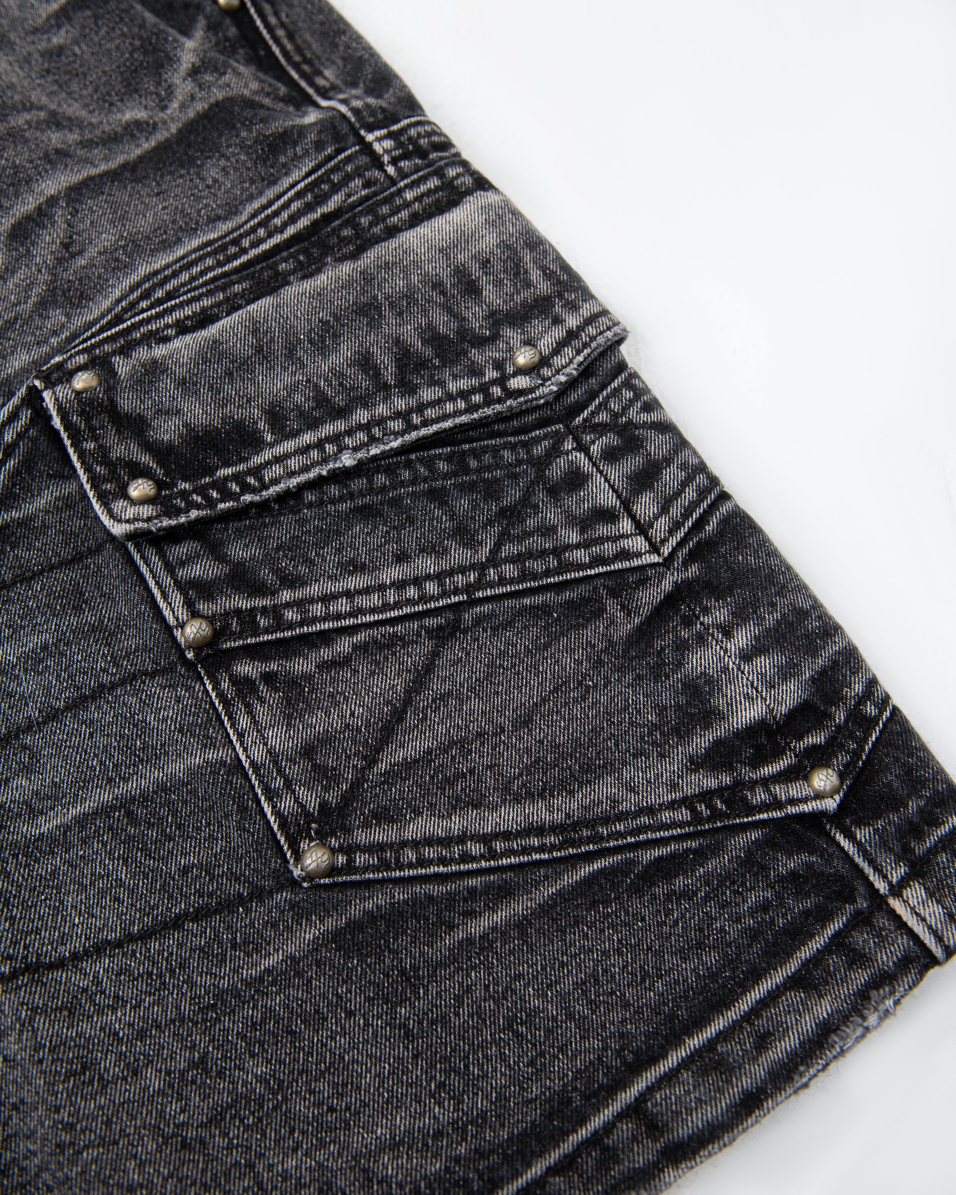 LONCHO “KNIGHT SHORTS BLACK”