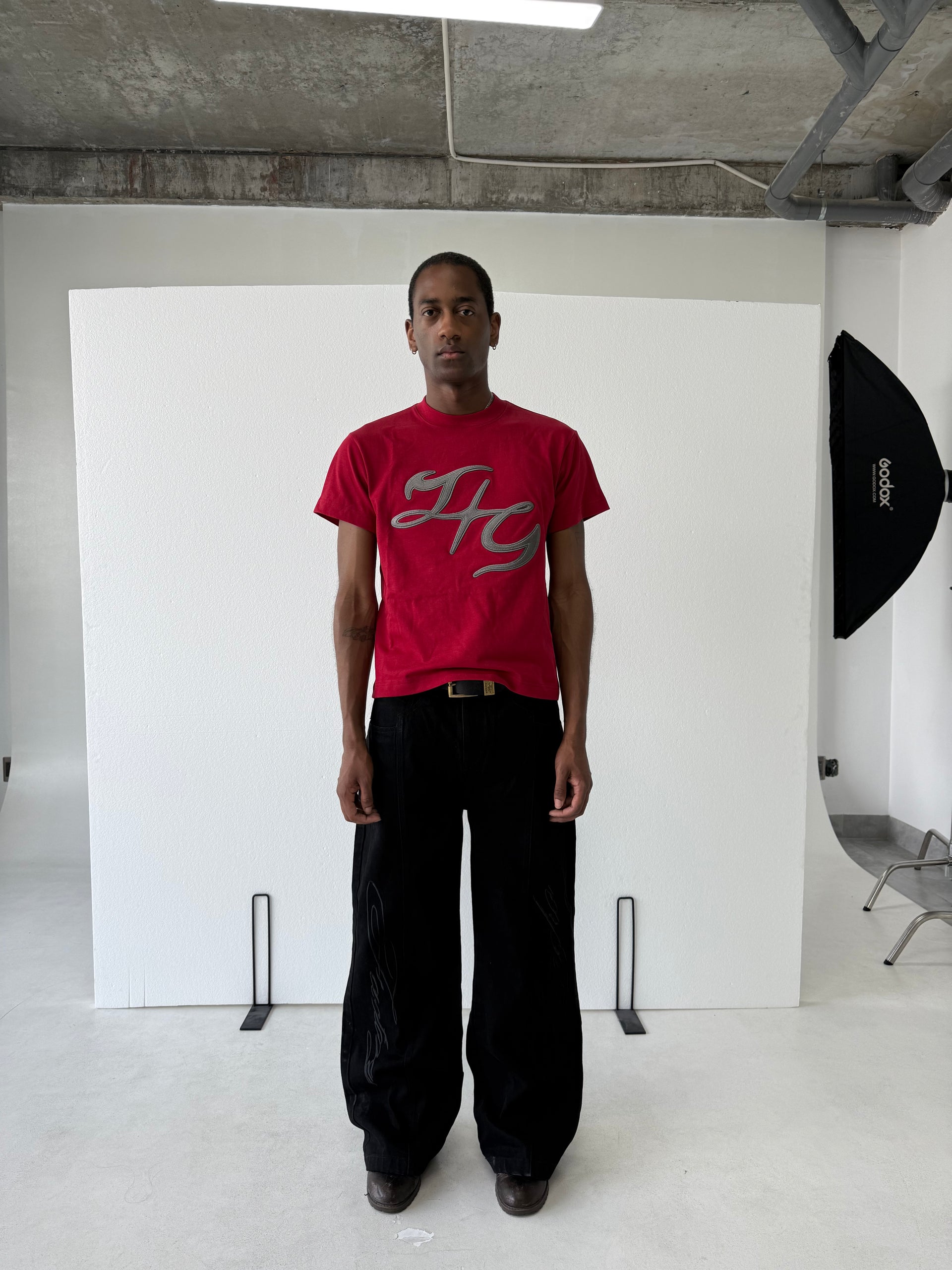 LONCHO “LEATHER LOGO TEE” MAROON RED