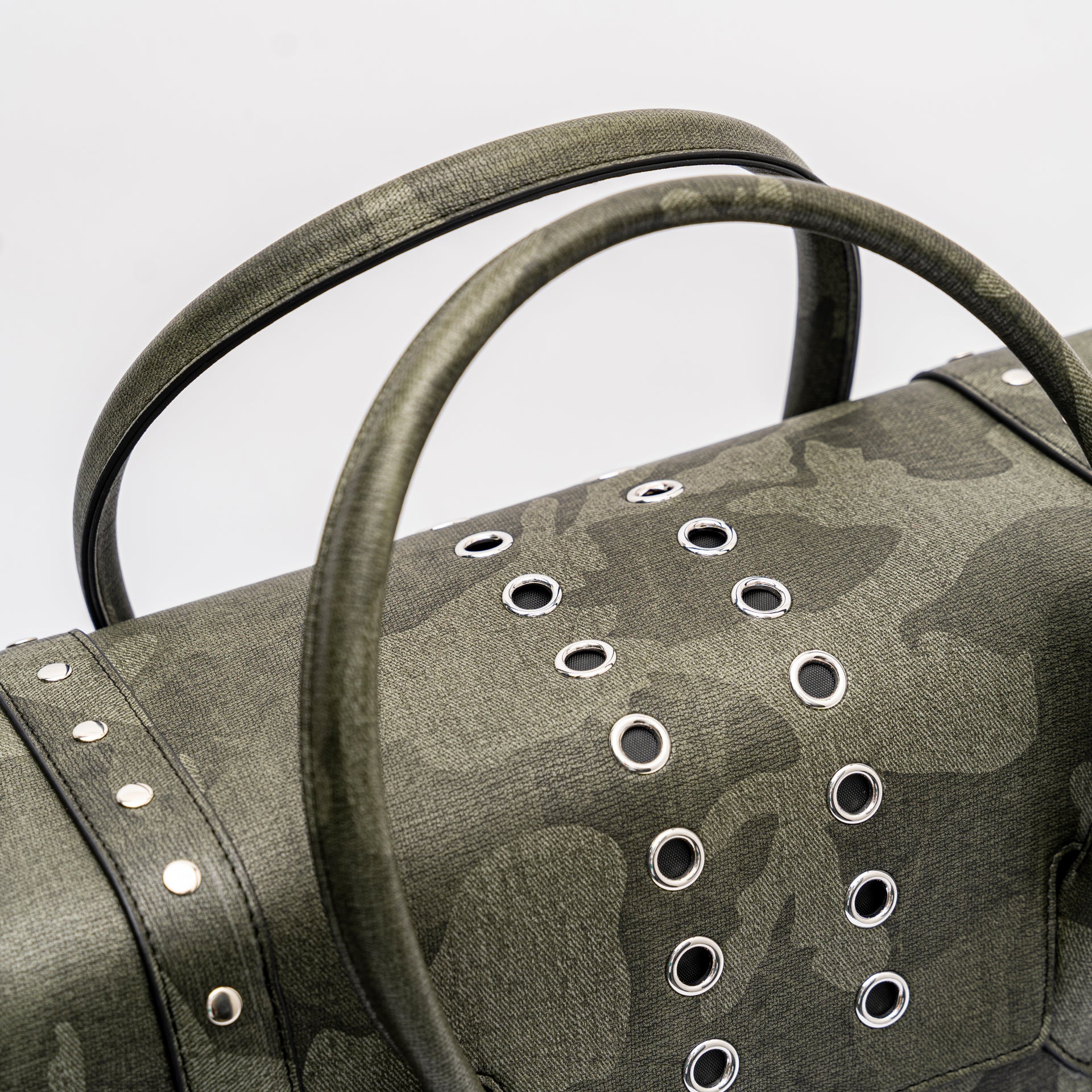 LONCHO “LEATHER CAMO LUNCHBOX BAG”
