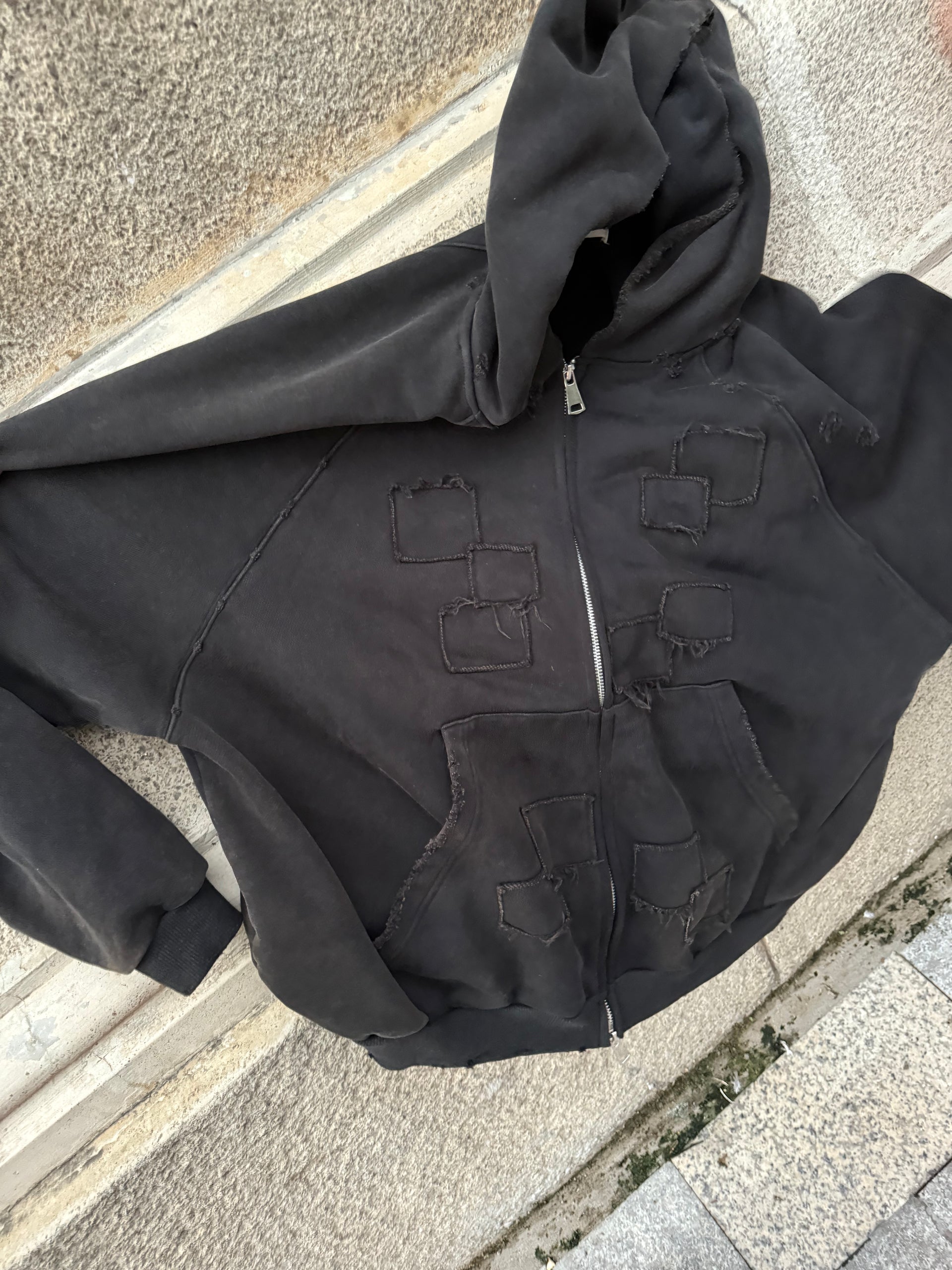 LONCHO “SCAB HOODIE” BOXY CROPPED